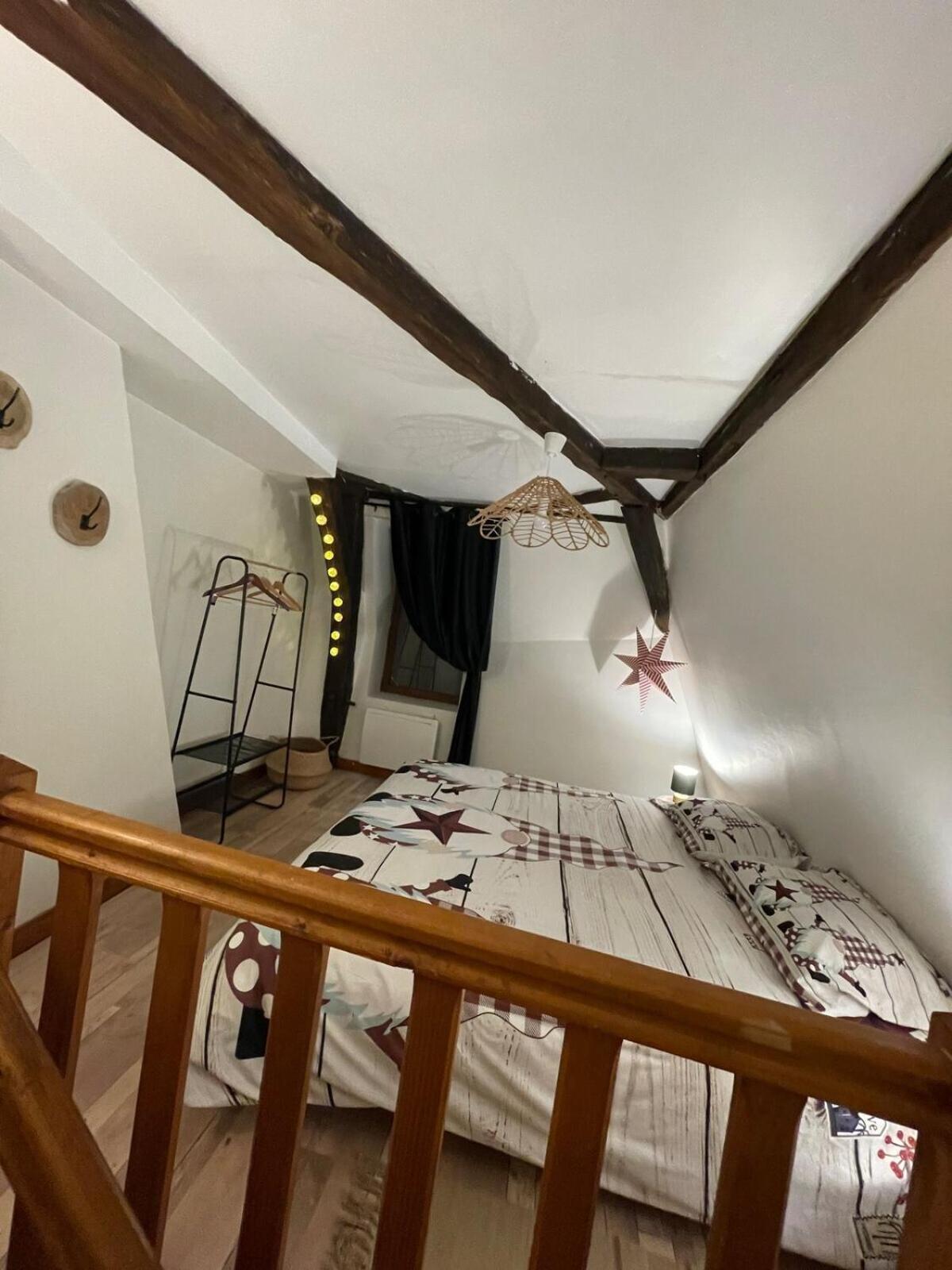 "La Petite Maison" Triplex Au Centre Ville - Les Terres Du Roy Avallon Luaran gambar
