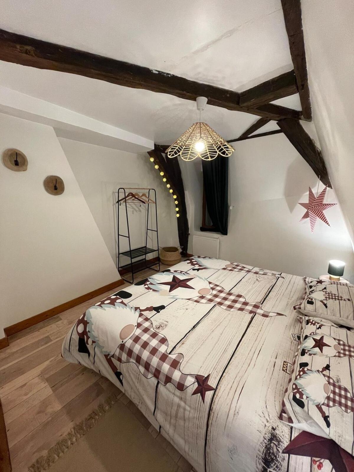"La Petite Maison" Triplex Au Centre Ville - Les Terres Du Roy Avallon Luaran gambar