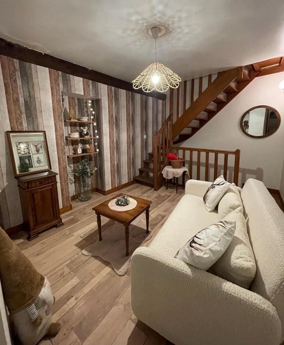 "La Petite Maison" Triplex Au Centre Ville - Les Terres Du Roy Avallon Luaran gambar