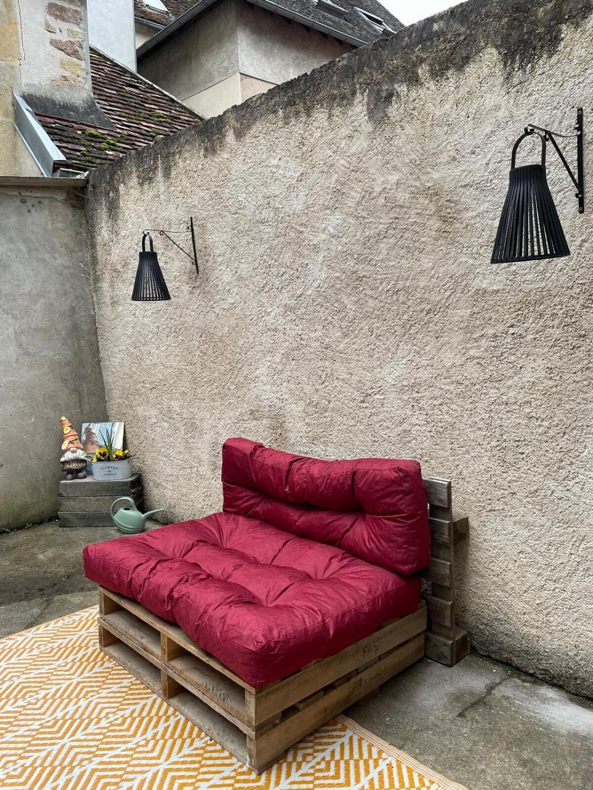 "La Petite Maison" Triplex Au Centre Ville - Les Terres Du Roy Avallon Luaran gambar